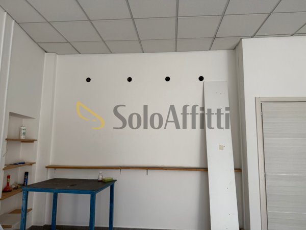 locale commerciale in affitto a Castelfidardo