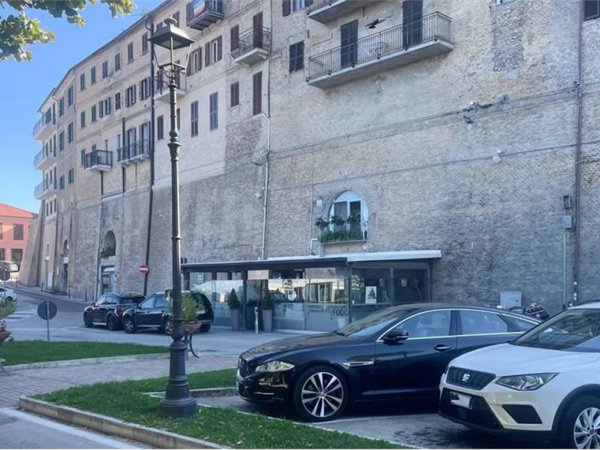 negozio in affitto a Castelfidardo