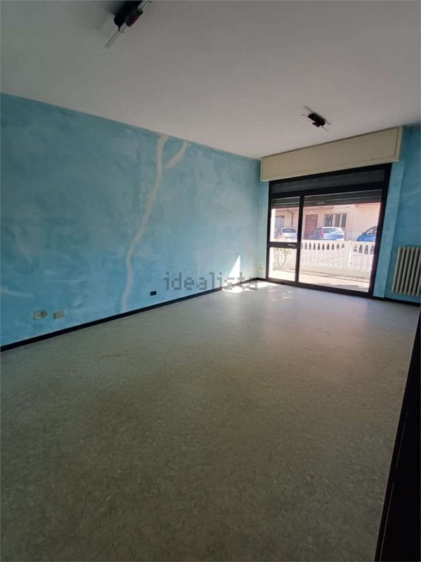 locale commerciale in affitto a Chiaravalle