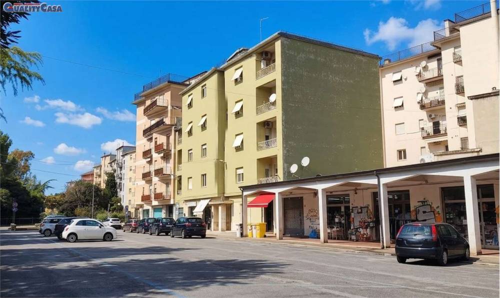 locale commerciale in affitto a Chiaravalle