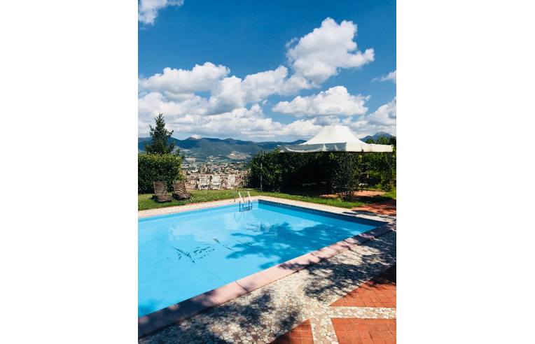 casa indipendente in affitto a Fabriano