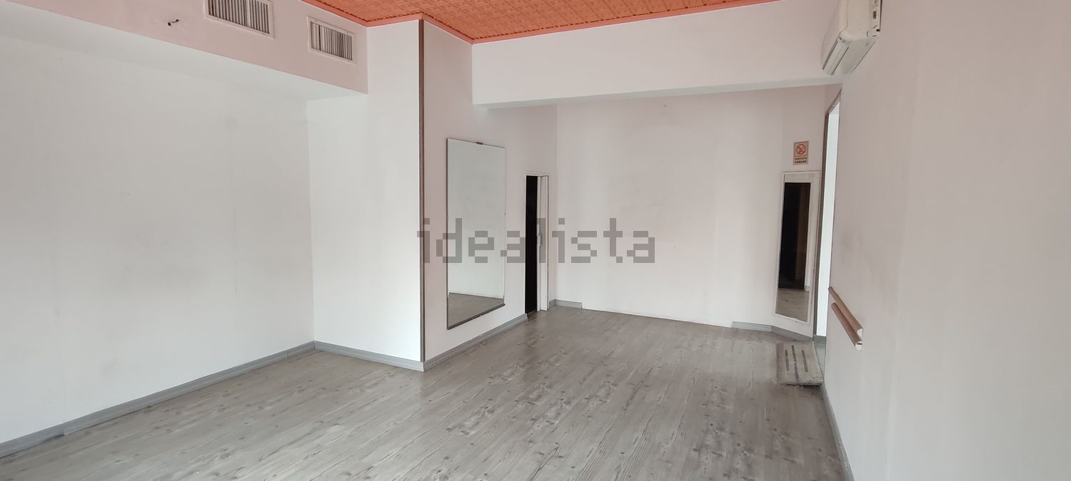 locale commerciale in affitto a Fabriano