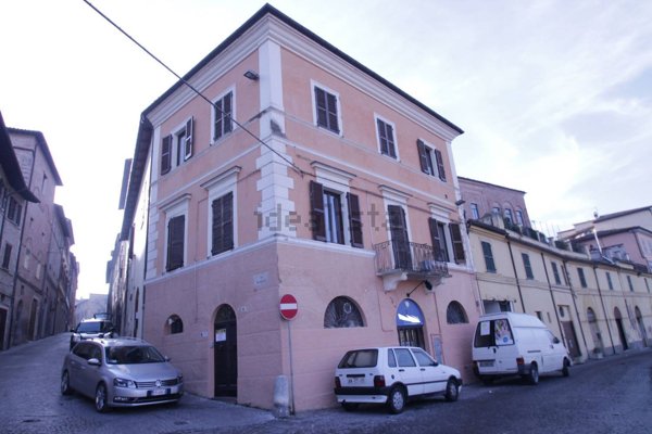 ufficio in affitto a Fabriano