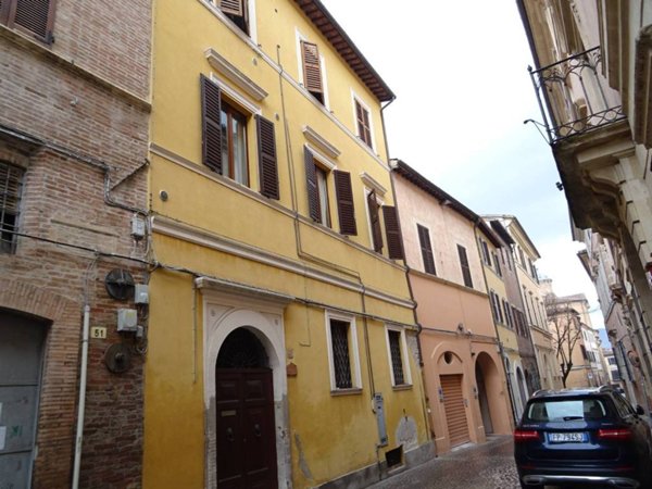 appartamento in affitto a Fabriano