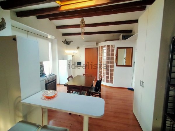 appartamento in affitto a Falconara Marittima