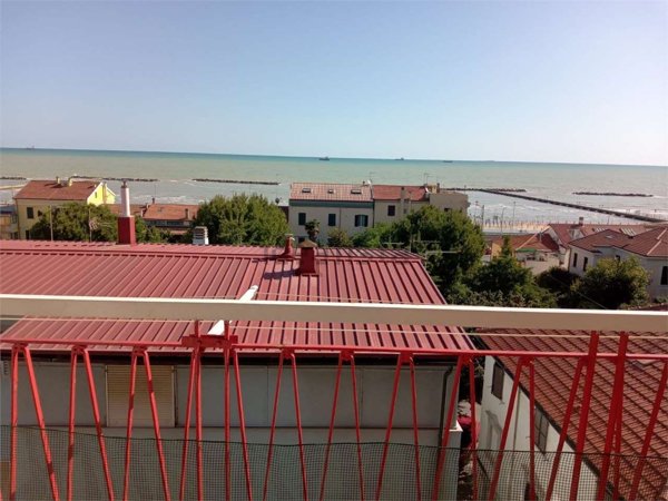 appartamento in affitto a Falconara Marittima