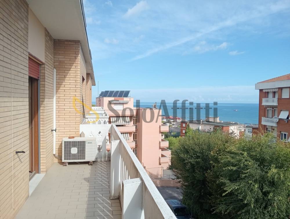 appartamento in affitto a Falconara Marittima in zona Falconara Alta