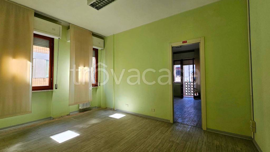 ufficio in affitto a Falconara Marittima