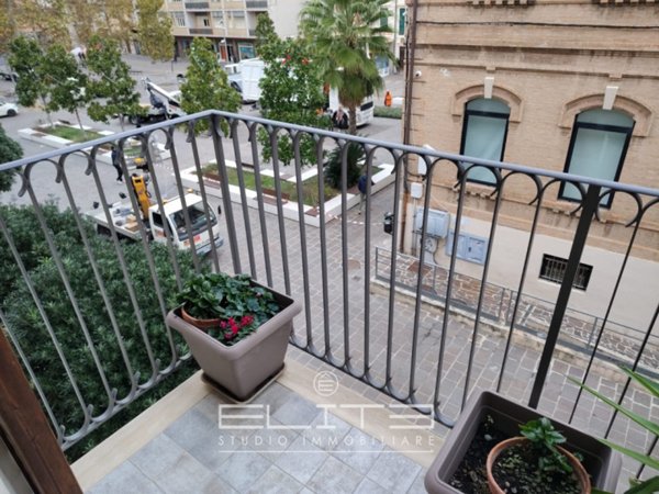 appartamento in affitto a Falconara Marittima