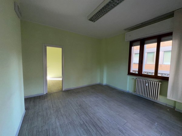 ufficio in affitto a Falconara Marittima