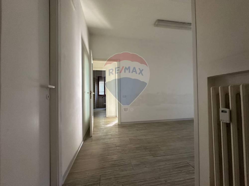 ufficio in affitto a Falconara Marittima