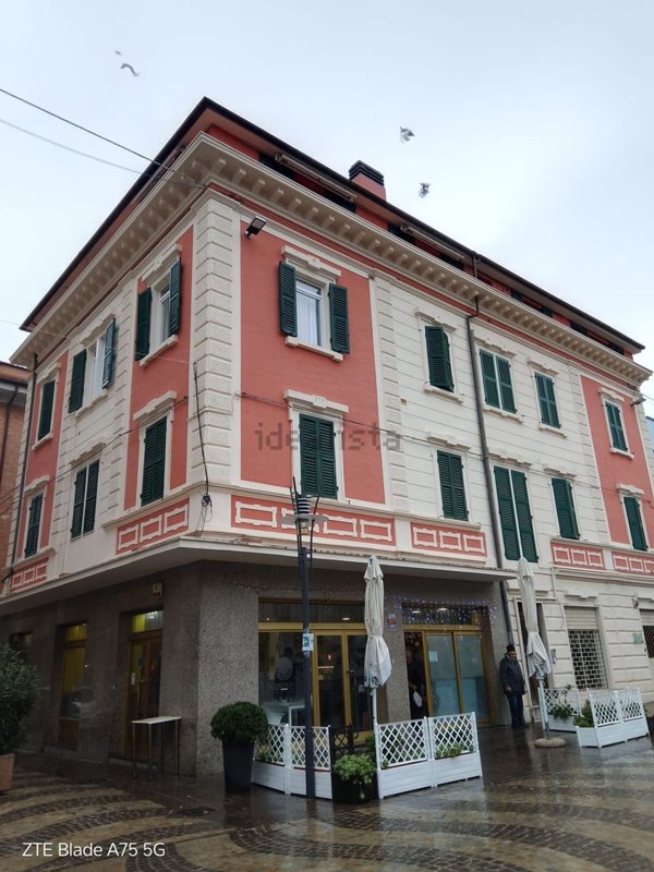 ufficio in affitto a Falconara Marittima