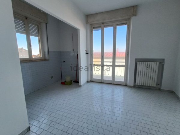 appartamento in affitto a Falconara Marittima