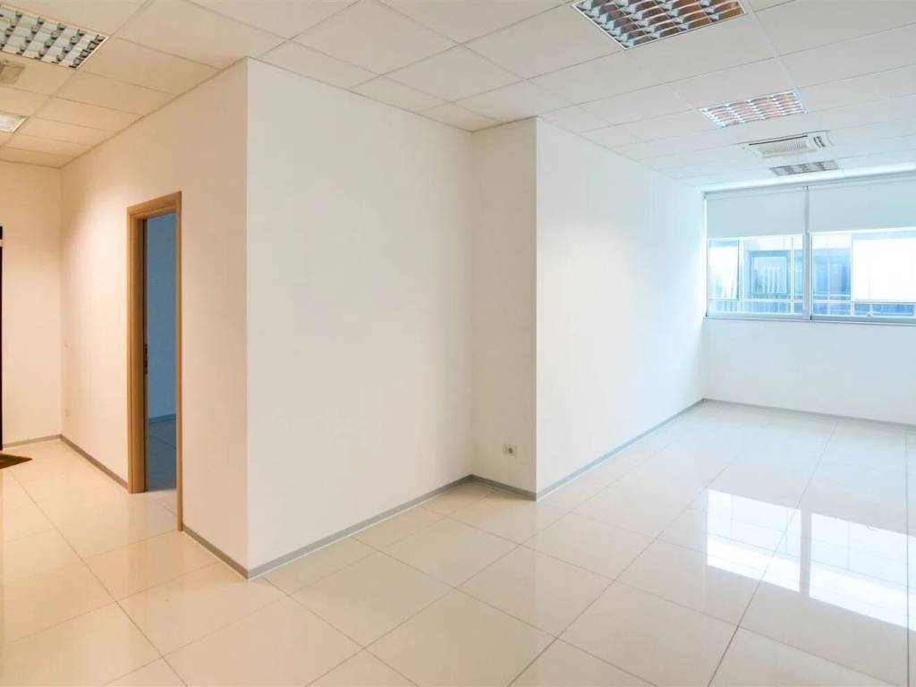 ufficio in affitto a Jesi