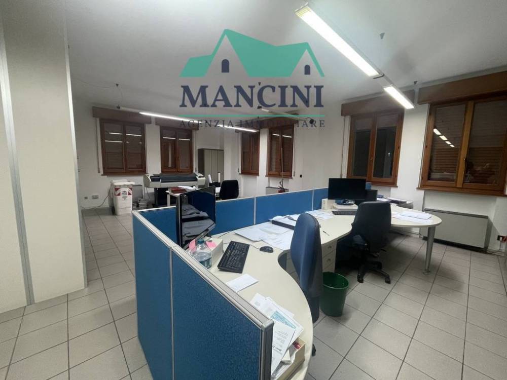 ufficio in affitto a Jesi