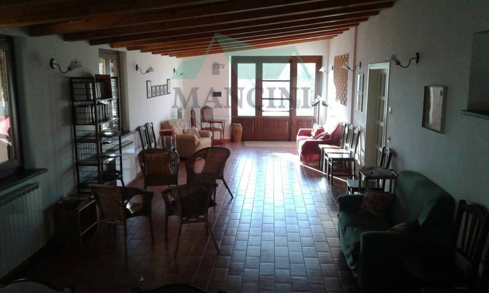 appartamento in affitto a Jesi in zona Castelrosino