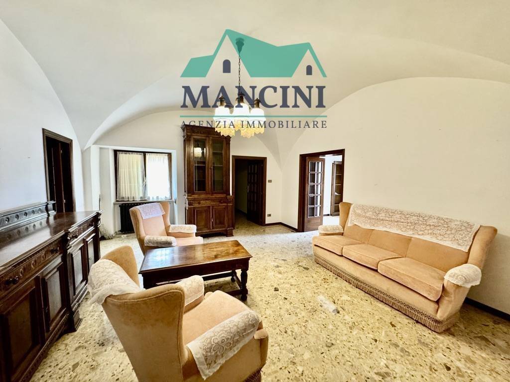 appartamento in affitto a Jesi