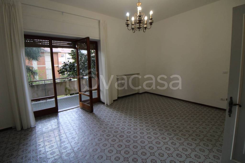 appartamento in affitto a Jesi