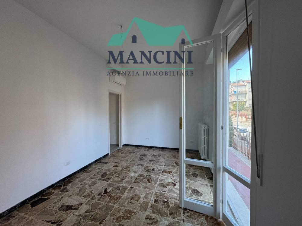 appartamento in affitto a Jesi