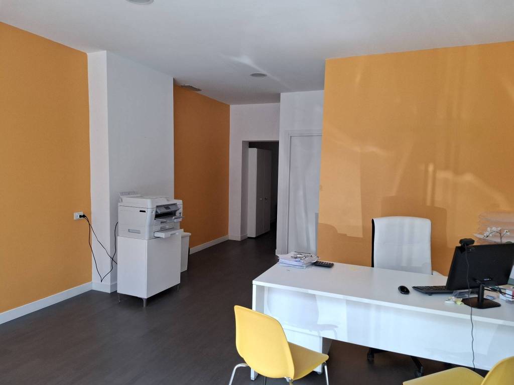 ufficio in affitto a Jesi