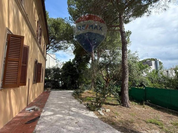 appartamento in affitto a Jesi
