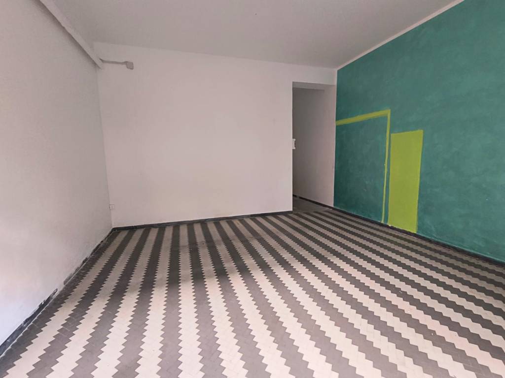 negozio in affitto a Jesi