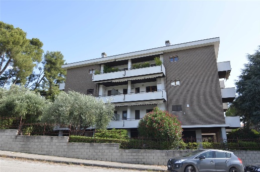 appartamento in affitto a Jesi in zona Tabano