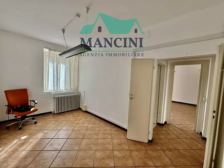 ufficio in affitto a Jesi