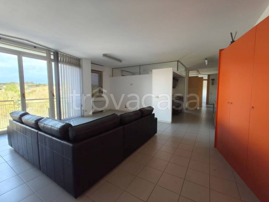 appartamento in affitto a Jesi