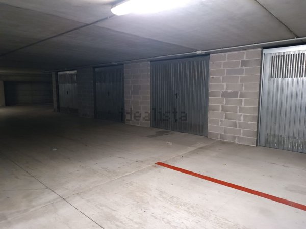 locale di sgombero in affitto a Jesi