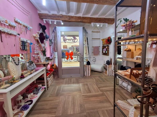 locale commerciale in affitto a Jesi