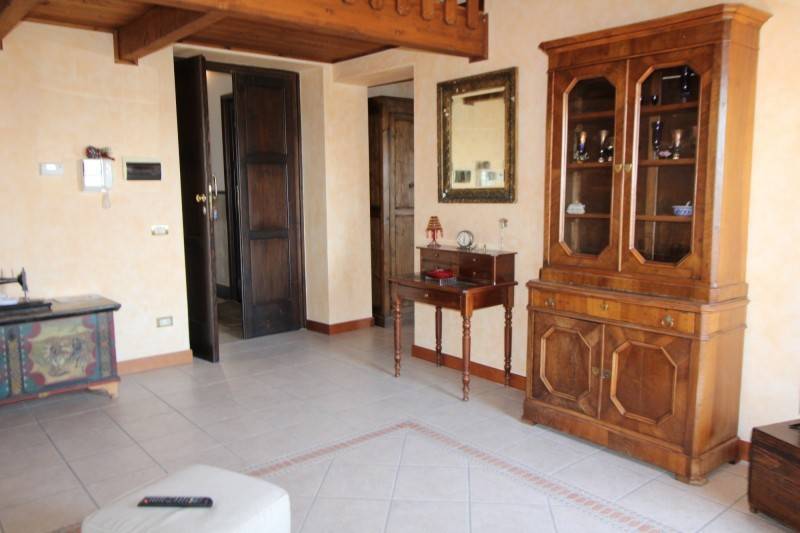 appartamento in affitto a Jesi