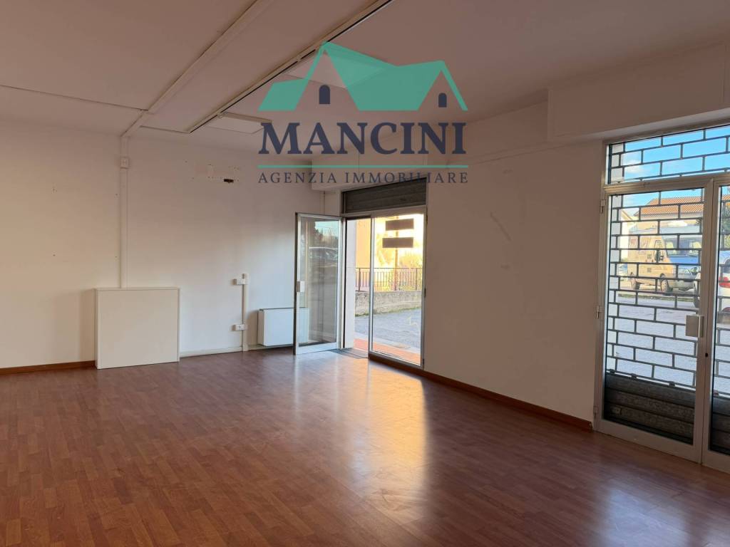 ufficio in affitto a Jesi