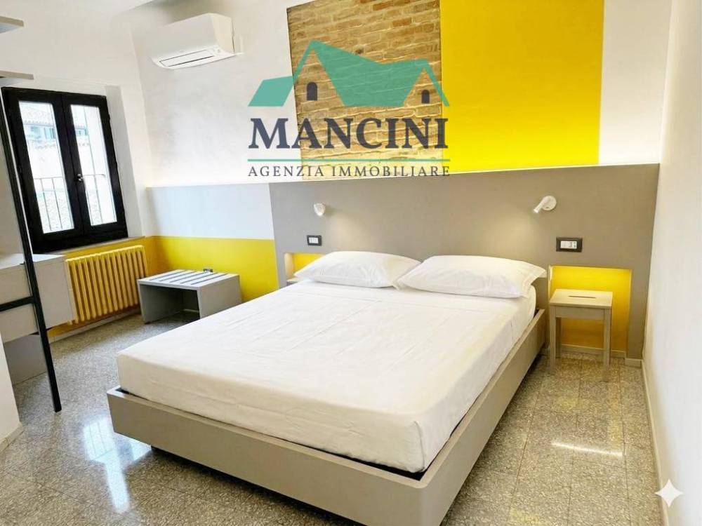 casa semindipendente in affitto a Jesi