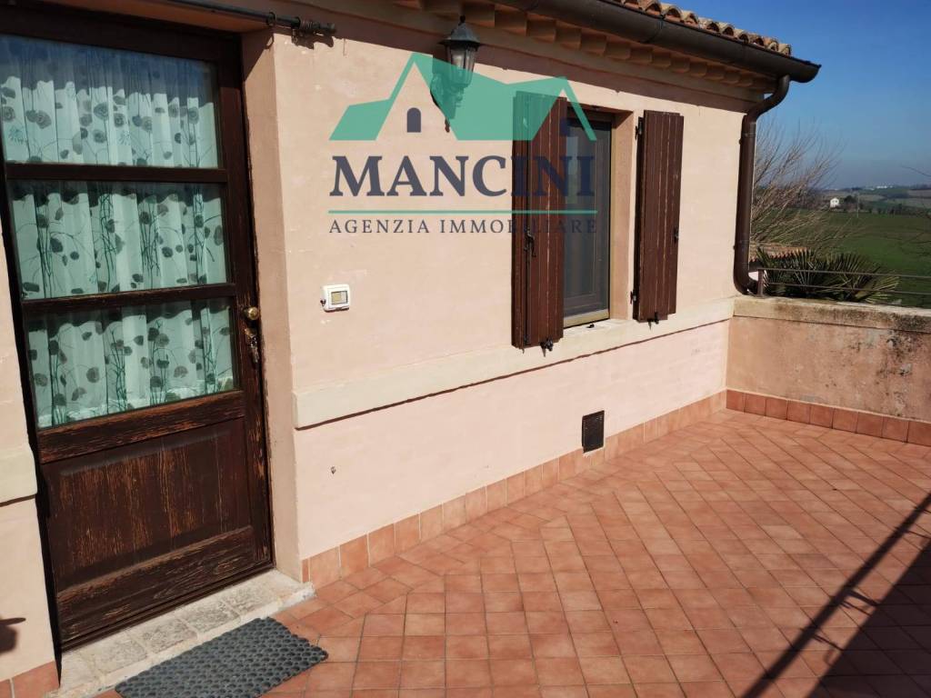 appartamento in affitto a Jesi in zona Mazzangrugno