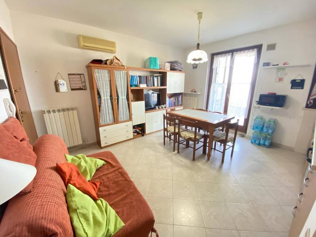 appartamento in affitto a Loreto