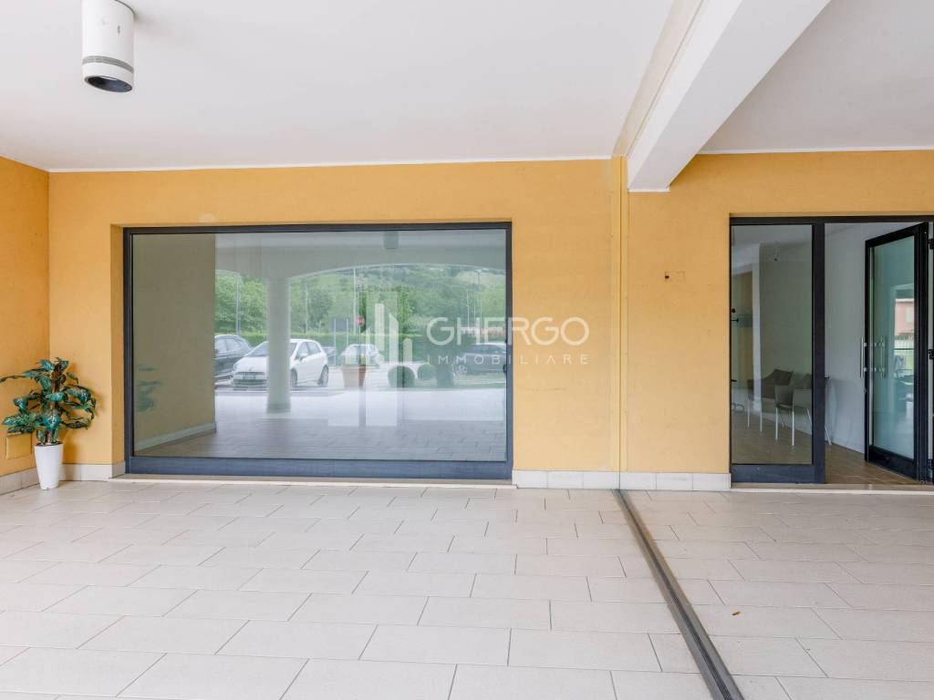 negozio in affitto a Loreto