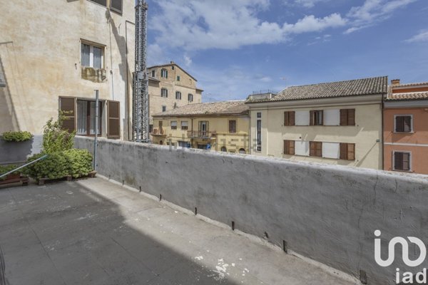 casa indipendente in affitto a Loreto