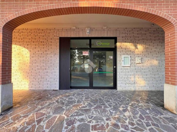 negozio in affitto a Loreto