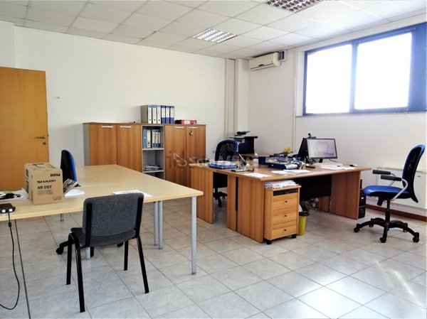 ufficio in affitto a Montemarciano in zona Gabella