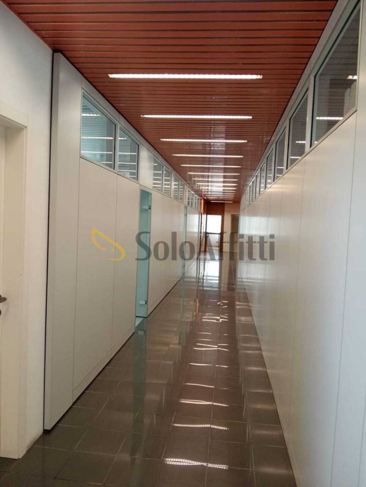 ufficio in affitto a Montemarciano in zona Gabella