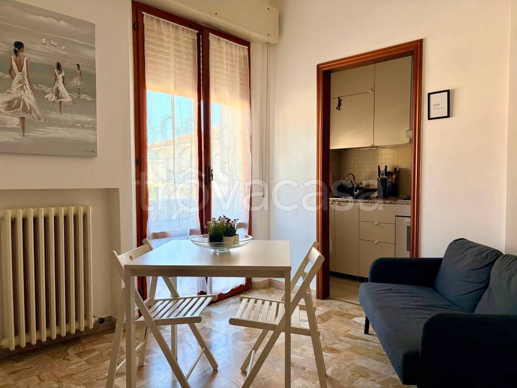appartamento in affitto a Montemarciano in zona Marina
