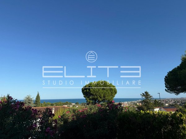 casa indipendente in affitto a Numana in zona Taunus