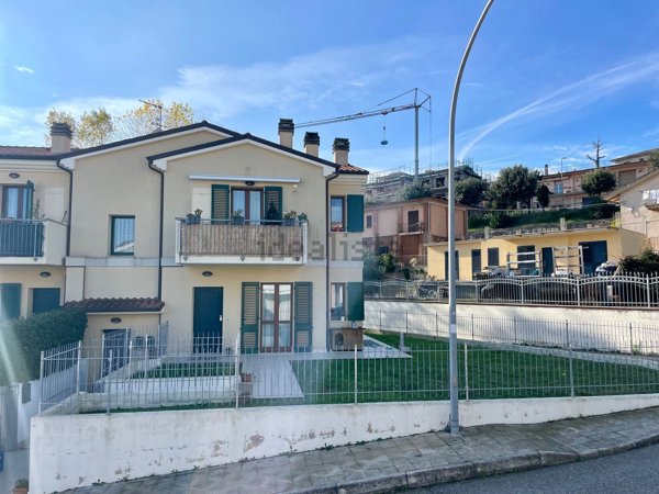 appartamento in affitto ad Offagna