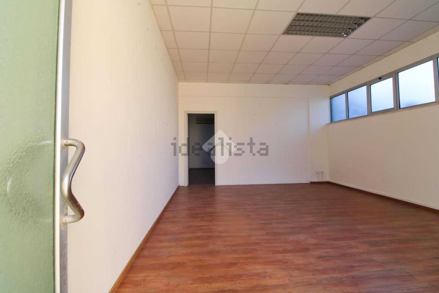 locale commerciale in affitto ad Osimo in zona San Biagio