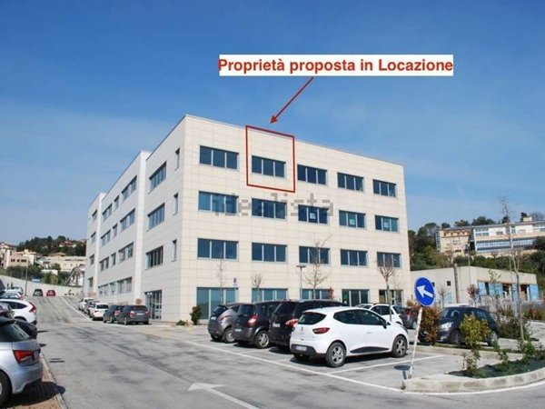 ufficio in affitto ad Osimo