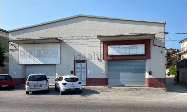 capannone in affitto ad Osimo in zona Osimo Stazione