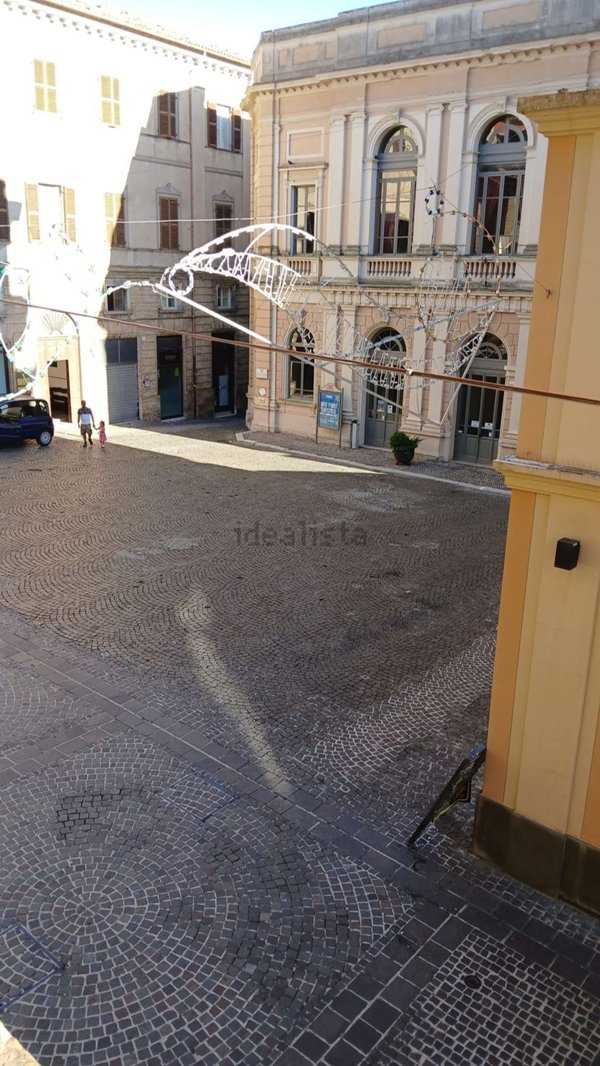 ufficio in affitto ad Osimo
