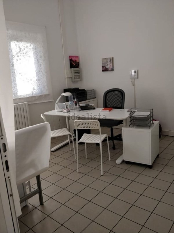 ufficio in affitto ad Osimo