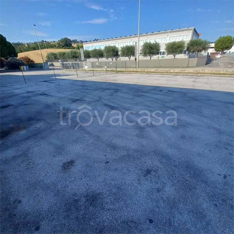 appartamento in affitto ad Osimo in zona Osimo Stazione